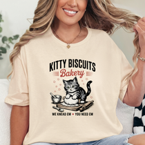 Kitty Biscuits Bakery T-Shirt in Very Light Sand